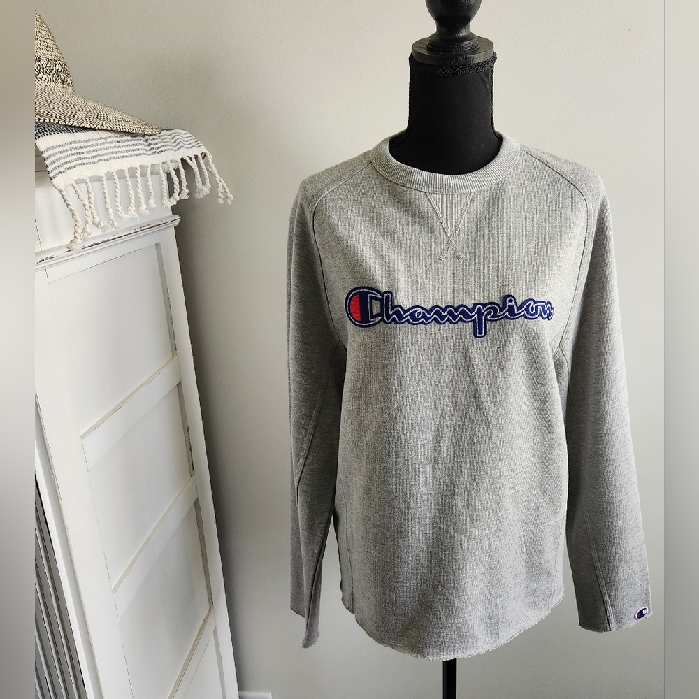 CHAMPION CREWNECK LOGO SWEATSHIRT
